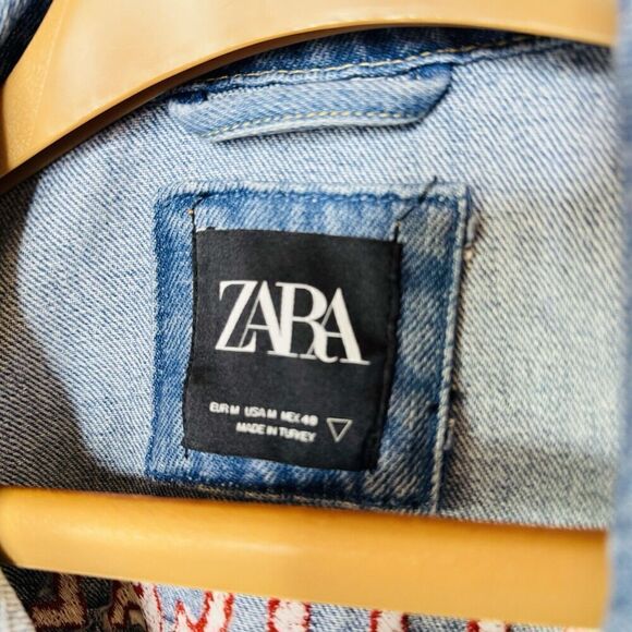 Zara Men’s Sz M Jean Denim Jacket Critical Thinker So Many Choices Just Light - Picture 10 of 16